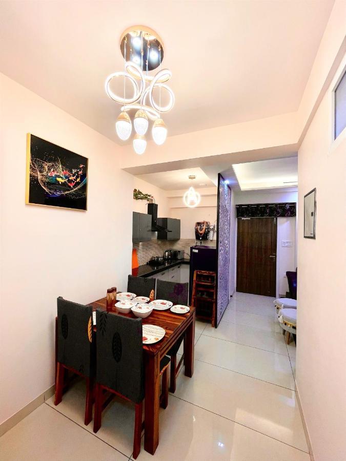 Airport Bliss Apartment+Balcony & Netflix + Prime Dźajpur Zewnętrze zdjęcie