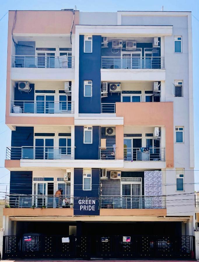 Airport Bliss Apartment+Balcony & Netflix + Prime Dźajpur Zewnętrze zdjęcie
